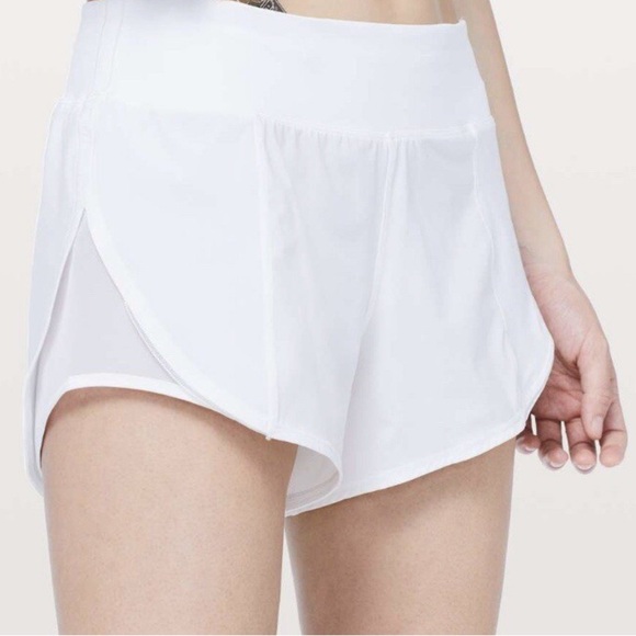 lululemon athletica Pants - Lululemon women’s shorts Attack The Track Short *4"